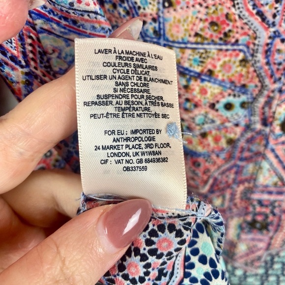 NWOT Anthropologie Maeve Sidney Silk Mosaic Button Back Top in Blue Combo Size 6 - Picture 5 of 9